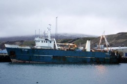 Skapti við bryggju á Sauðárkróki