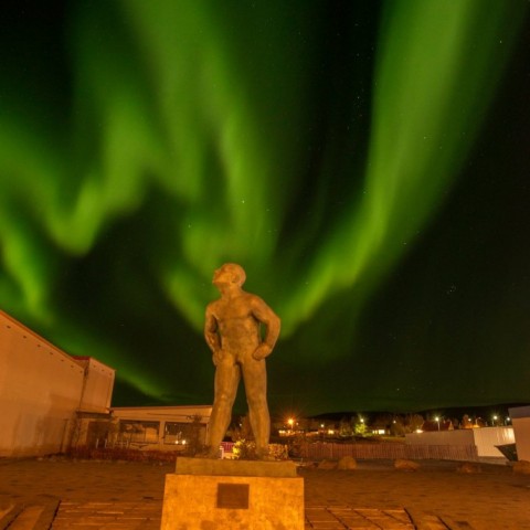 Norðurljósadans á Blönduósi. Ljósm./Höskuldur Birkir Erlingsson.