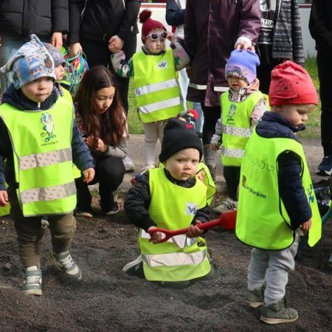 Skóflustunga tekin að nýjum leikskóla í Varmahlíð 30. maí 2024 | ©Feykir/GG